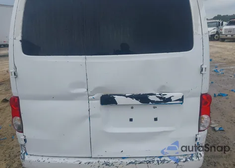 2015 Nissan Nv200 Sv z USA, uszkodzony, nr VIN 3N6CM0KN7FK719741